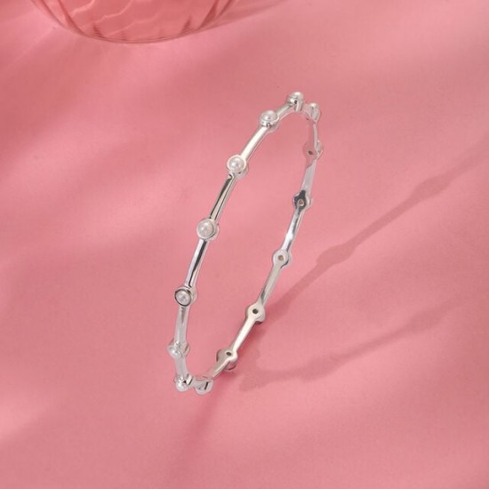 Playful Pearl Silver Bangle